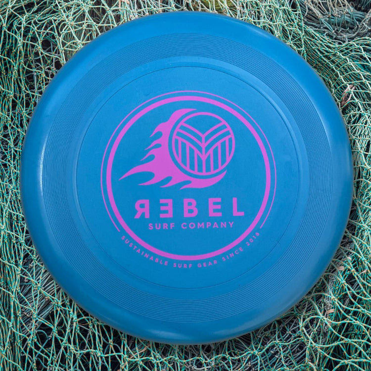 Frisbee aus recycelten Fischernetzen - REBEL FIN CO.