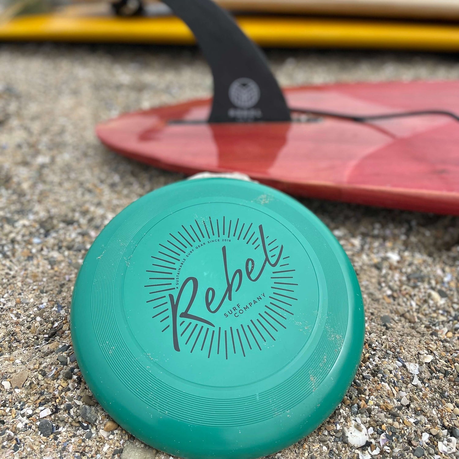 Frisbee aus recycelten Fischernetzen - REBEL FIN CO.