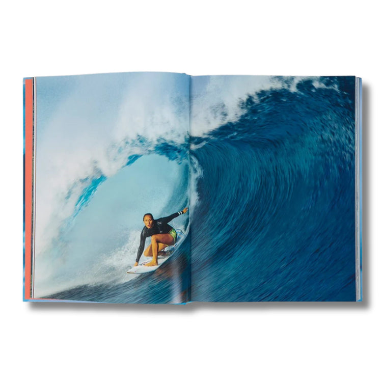 HAWAII GOLD / CARISSA MOORE - A celebration of surfing