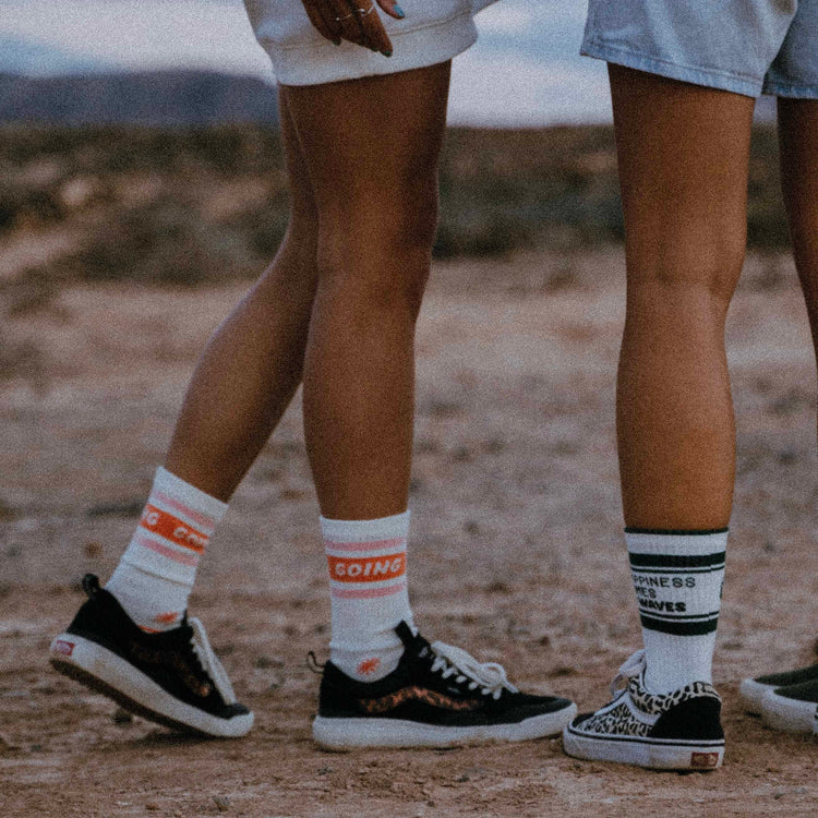 SURF & SKATE SOCKS "Going Surfing"