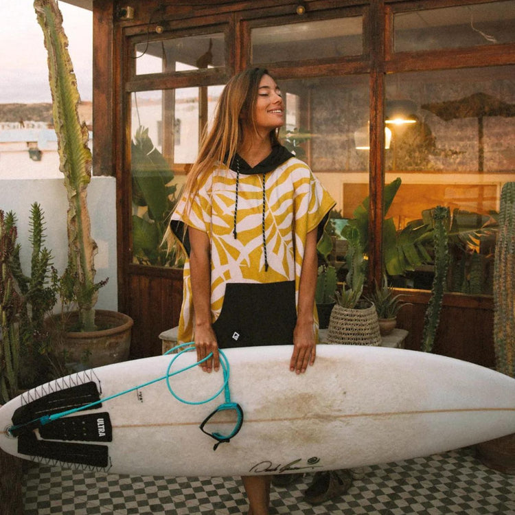 SURF - Waves of Living