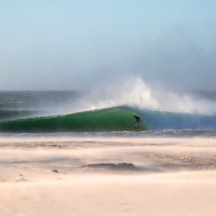 THE SURFER'S JOURNAL 33.4