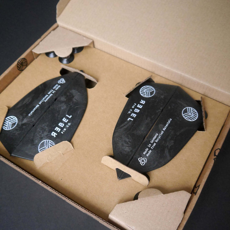 KITEBOARD FINNEN - recyceltes Carbon - REBEL FIN CO.