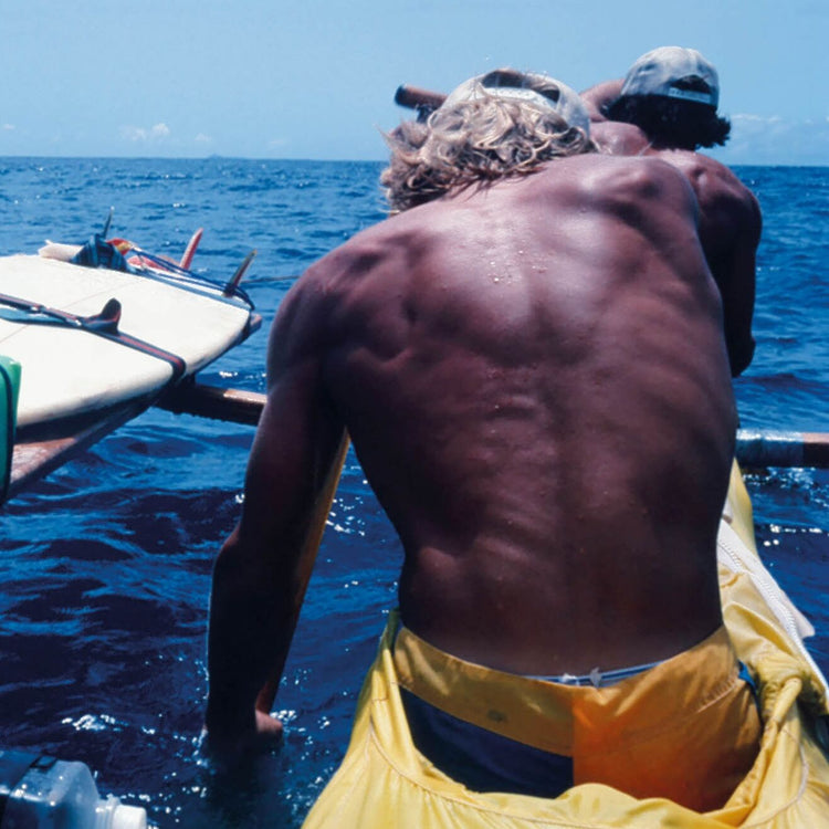 THE SURFER'S JOURNAL 35.3