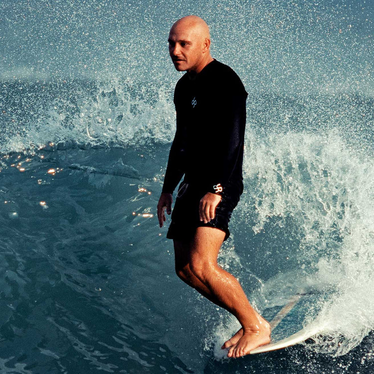 THE SURFER'S JOURNAL 35.3