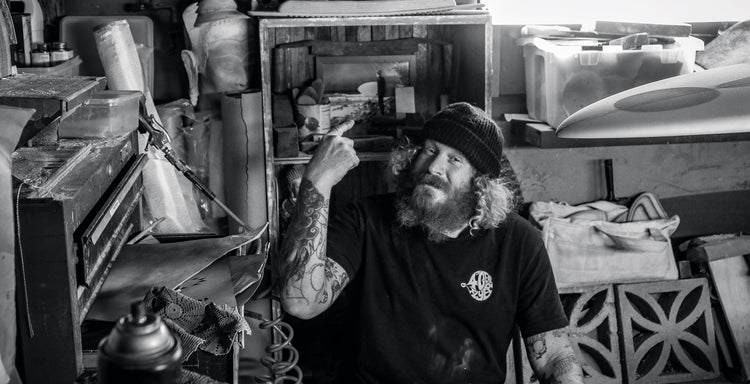 THE SURFER'S JOURNAL 34.6