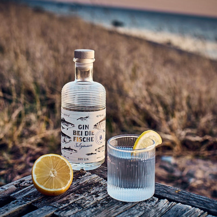 GIN BEI DIE FISCHE - Salzwasser - REBEL FIN CO.