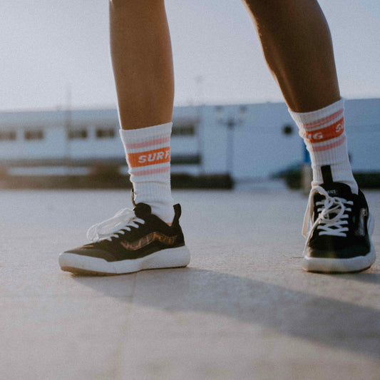 SURF & SKATE SOCKS "Going Surfing"