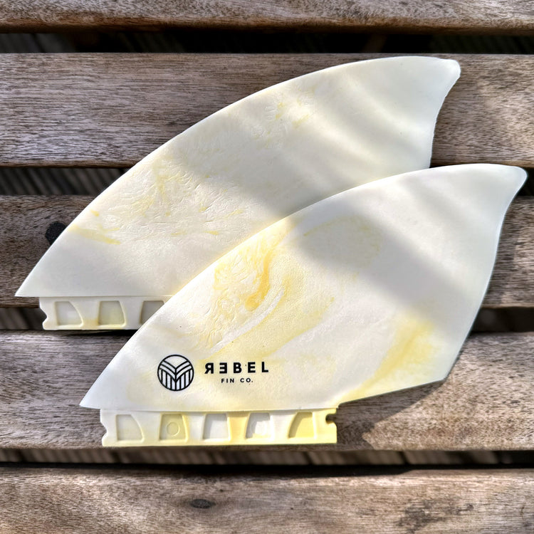 MARBLE TWIN FINS - recycelte glasfaserverstärkte Materialien