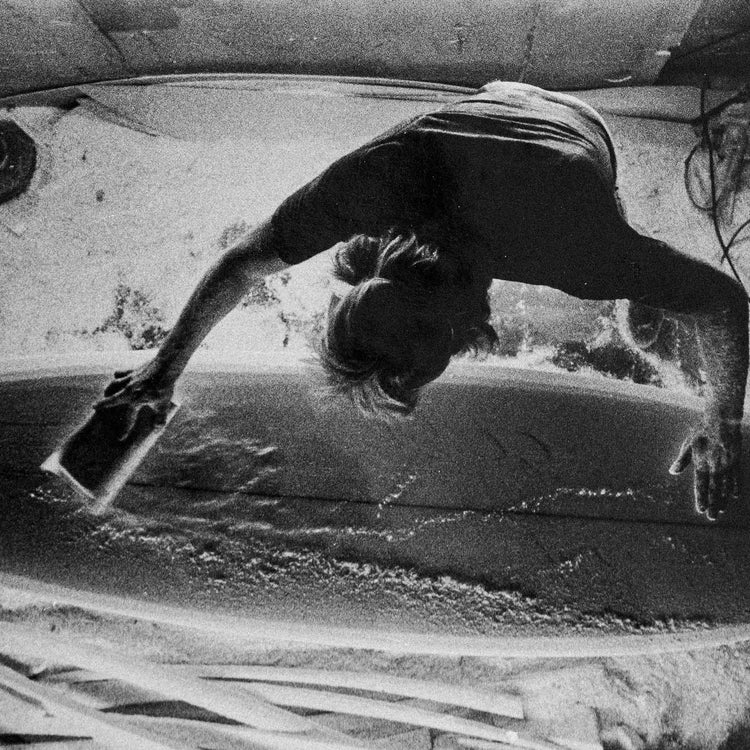 THE SURFER'S JOURNAL 35.1