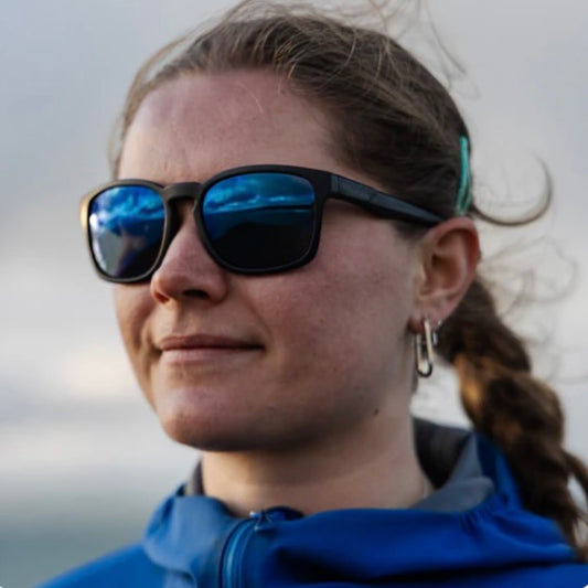 TOWAN BLACK SUNGLASSES - Blue Mirror Polarised Lens