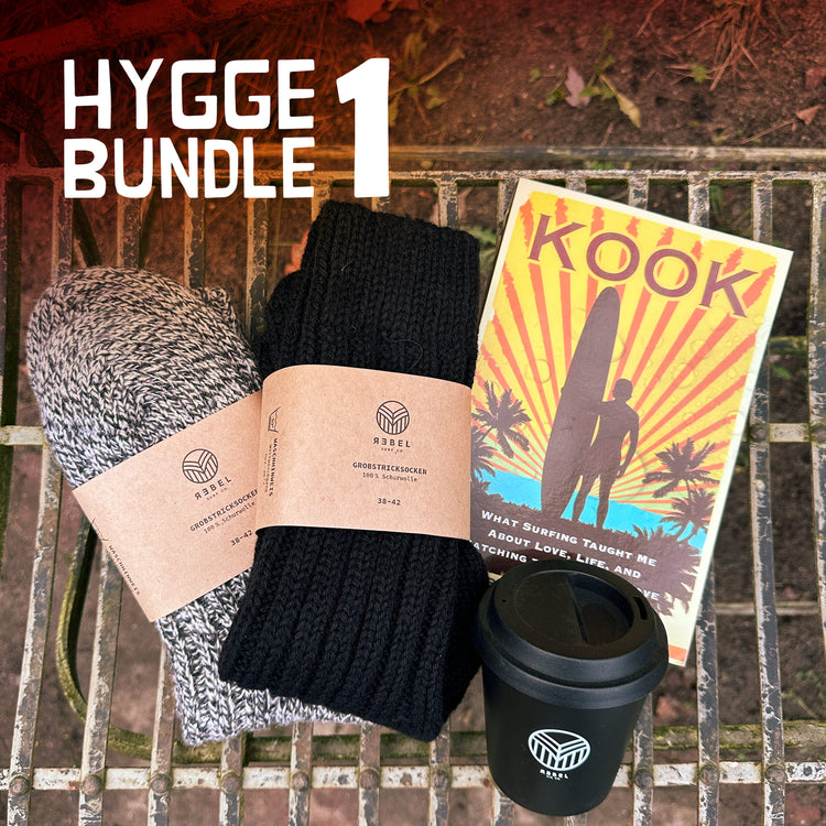 HYGGE BUNDLE - Book+Socks+Cup