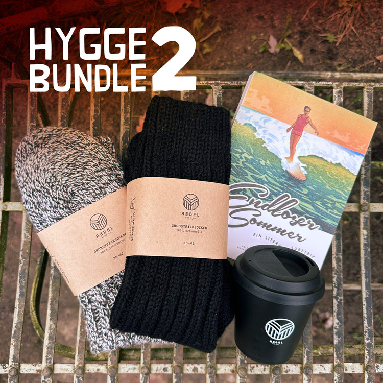 HYGGE BUNDLE - Book+Socks+Cup