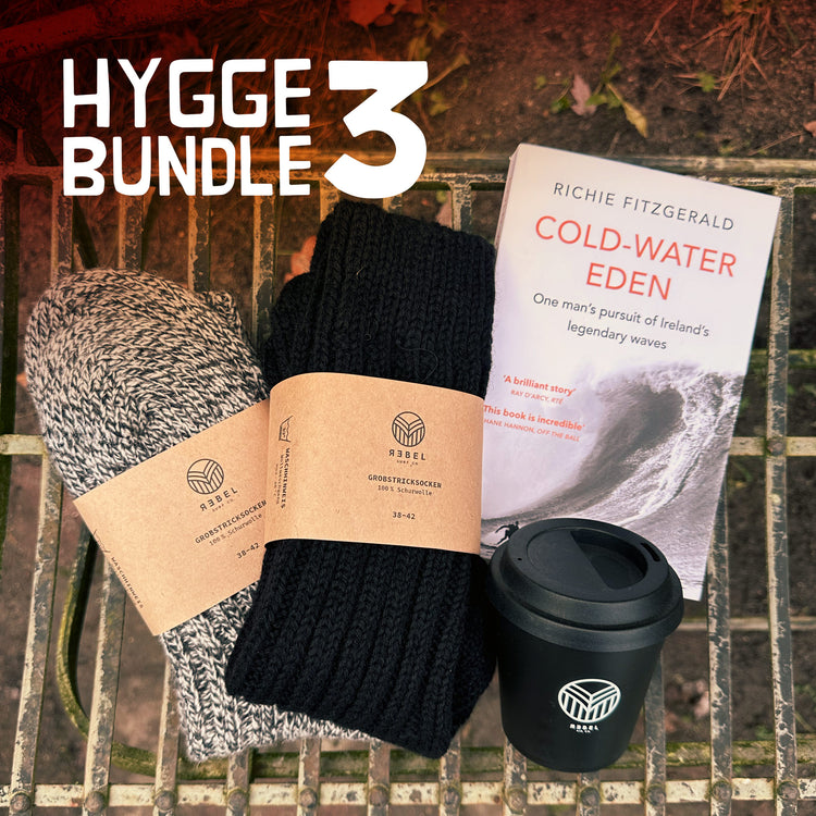 HYGGE BUNDLE - Book+Socks+Cup