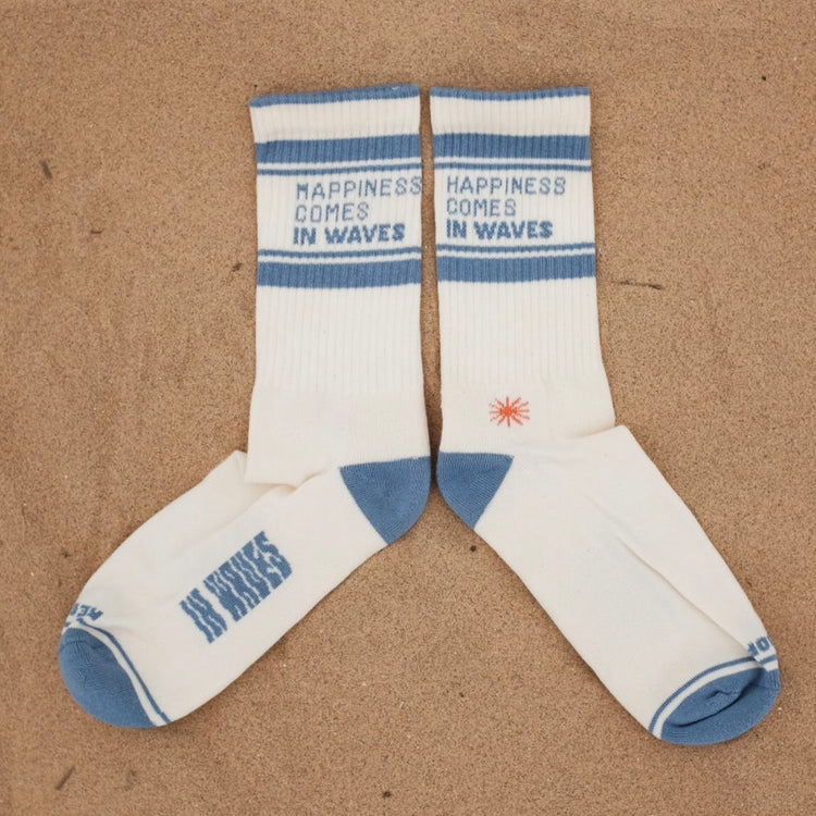 SURF & SKATE SOCKS "Happiness Comes In Waves"