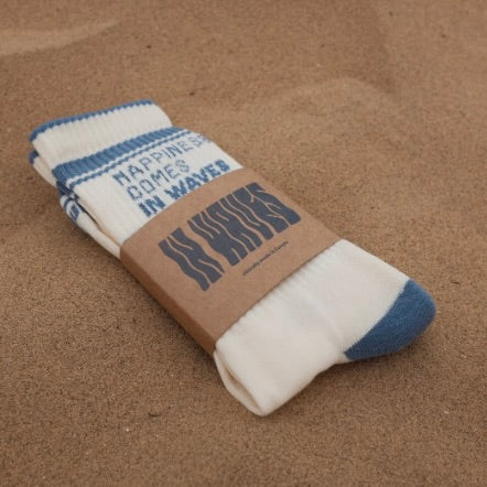 SURF & SKATE SOCKS "Happiness Comes In Waves"