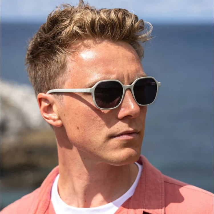 DROSKYN DUNE SUNGLASSES - Polarised Grey Lens