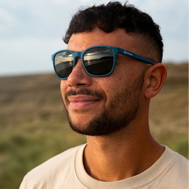 FITZROY NAVY SUNGLASSES - Polarised Grey Lens