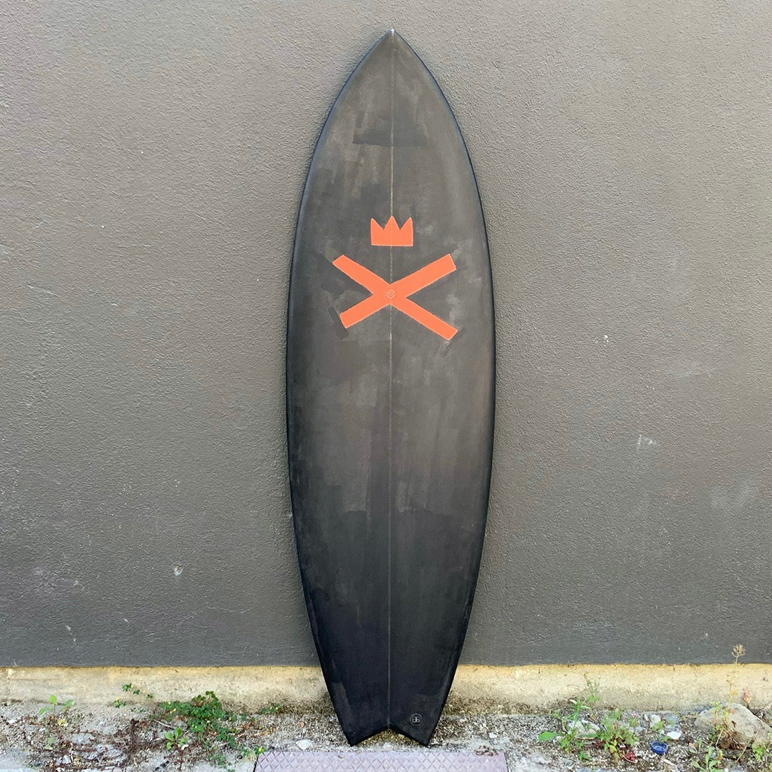 Surfboard 5'10'' LISBON CROOKS X REBEL FIN