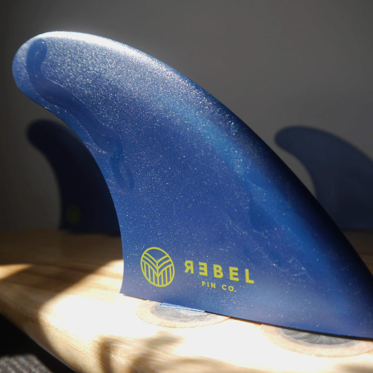 THRUSTER FINS - #tide ocean material x Rebel Fin - recyceltes Ozeanplastik - REBEL FIN CO.